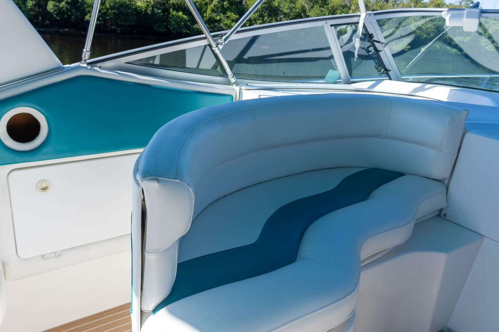 1995 Cruisers 3570 Esprit — photo 8