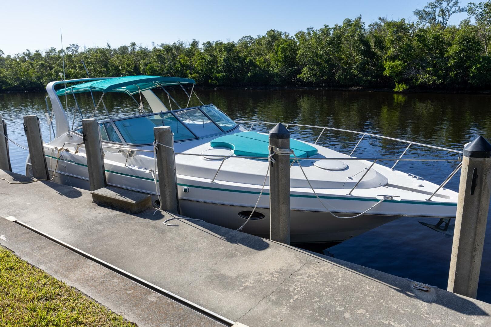 1995 Cruisers 3570 Esprit — photo 3