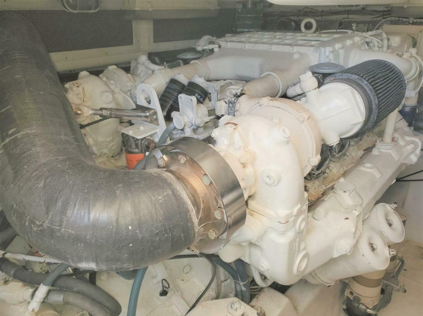 2003 Cabo Flybridge Sportfish — photo 14