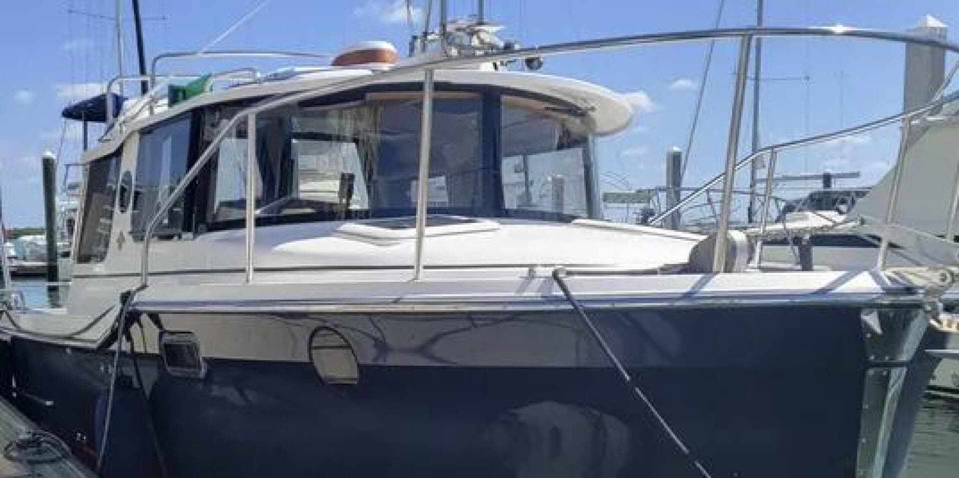 2019 Ranger Tugs R-23 — photo 5