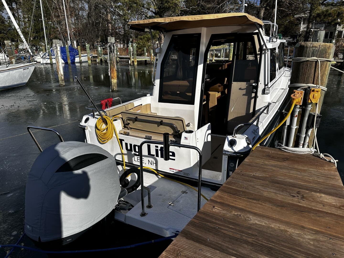 2019 Ranger Tugs R-23 — photo 7