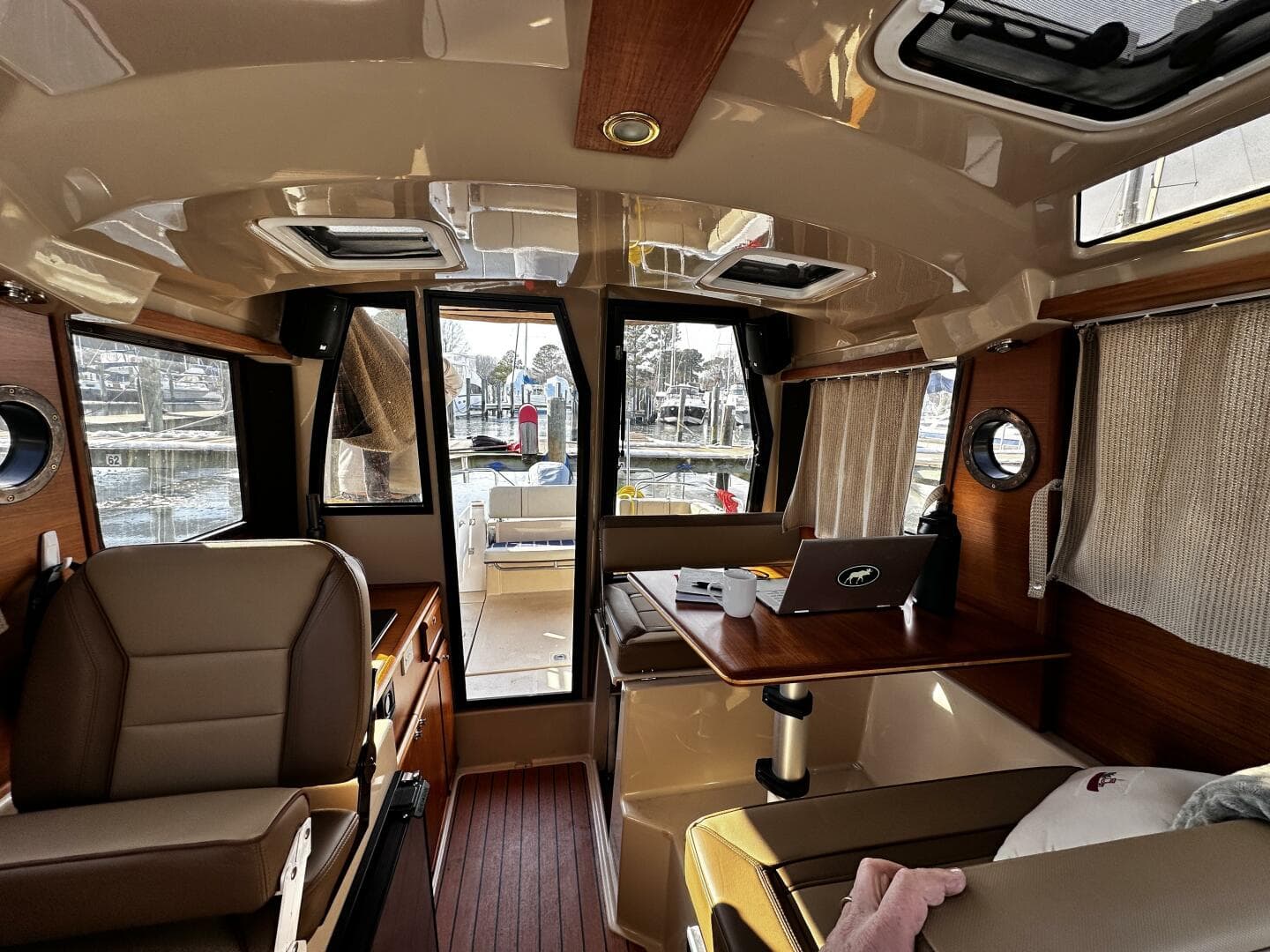 2019 Ranger Tugs R-23 — photo 26