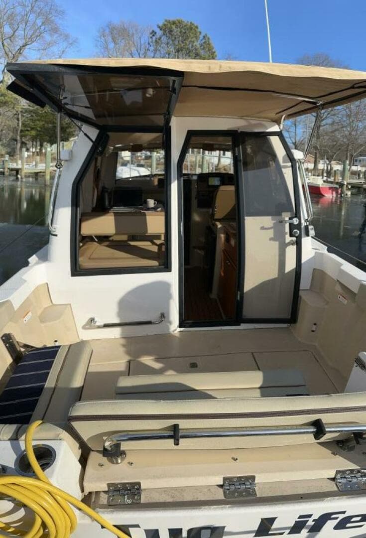 2019 Ranger Tugs R-23 — photo 11