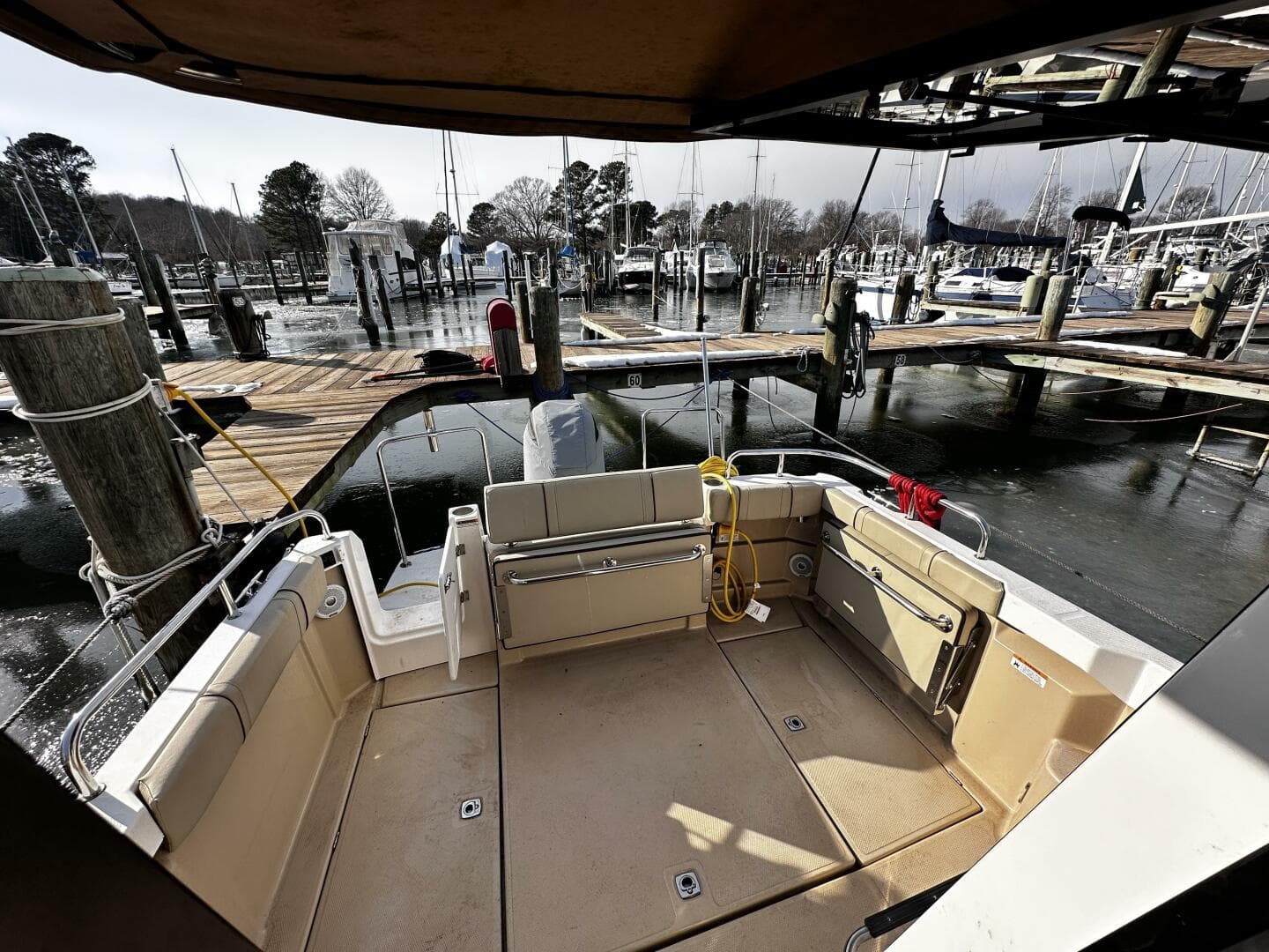 2019 Ranger Tugs R-23 — photo 8