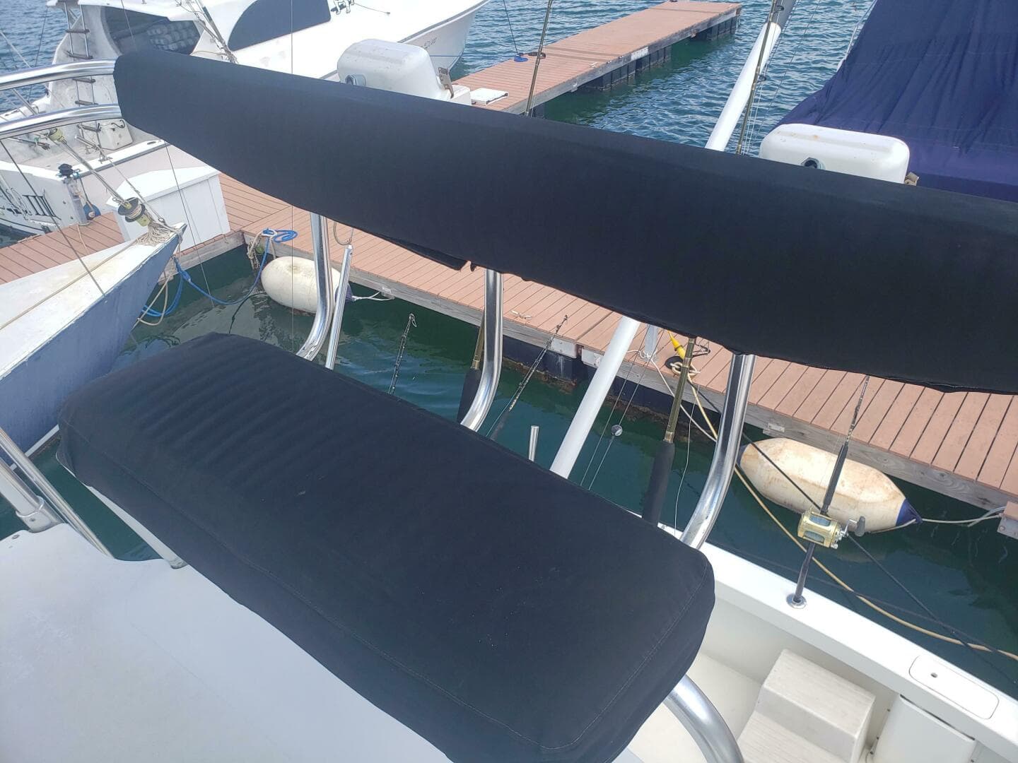 1999 Cabo Express Cruiser — photo 16