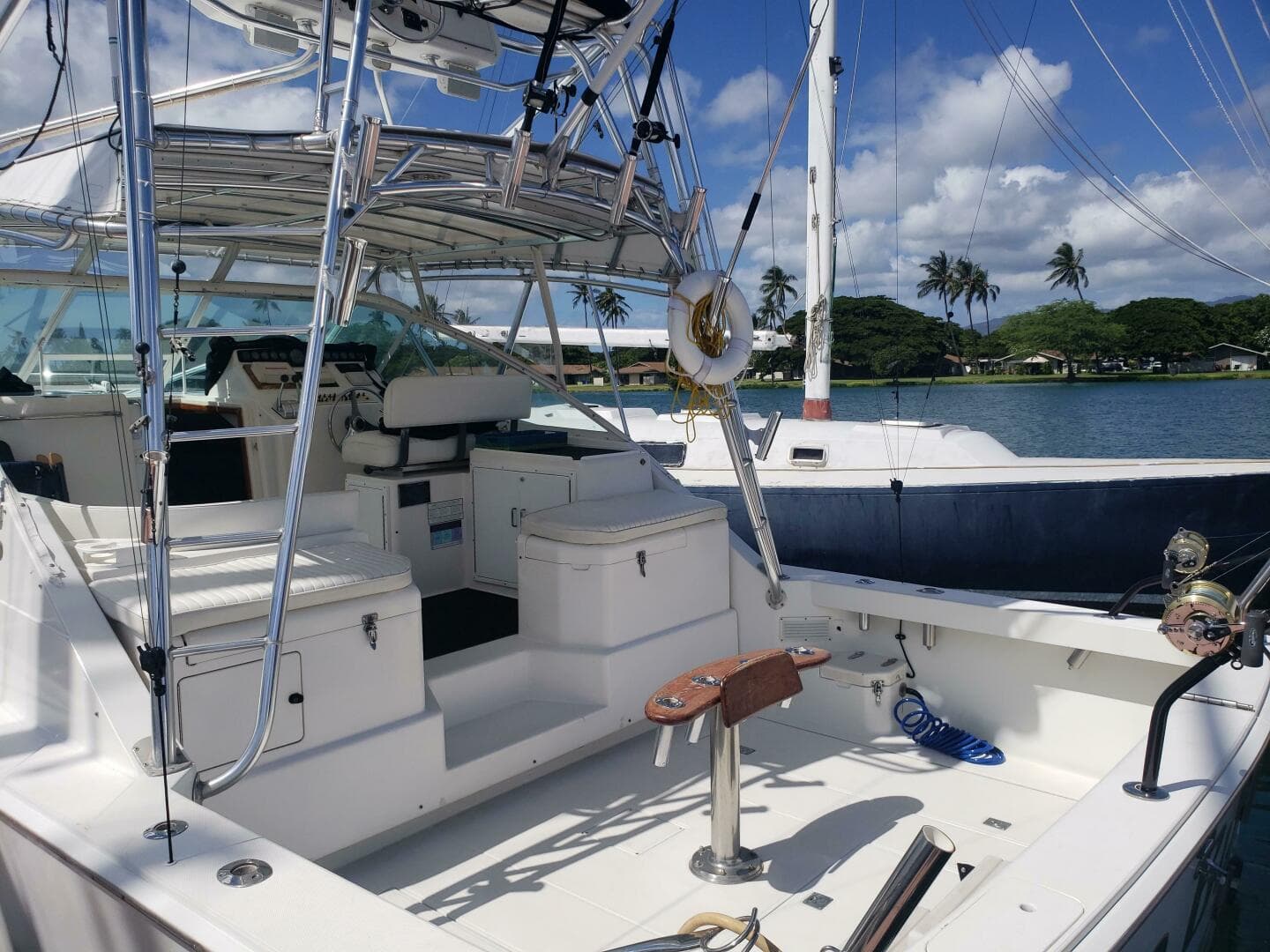 1999 Cabo Express Cruiser — photo 10