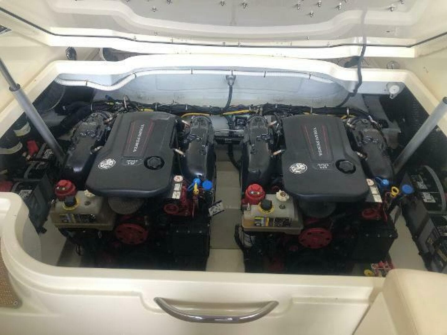 2020 Chris-Craft Launch 31 GT — photo 69