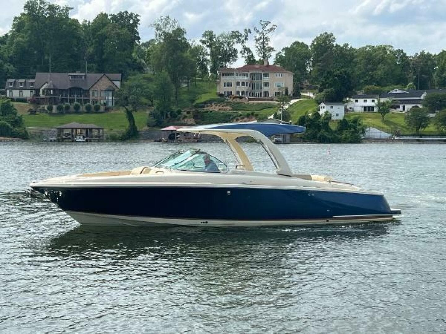2020 Chris-Craft Launch 31 GT — photo 86