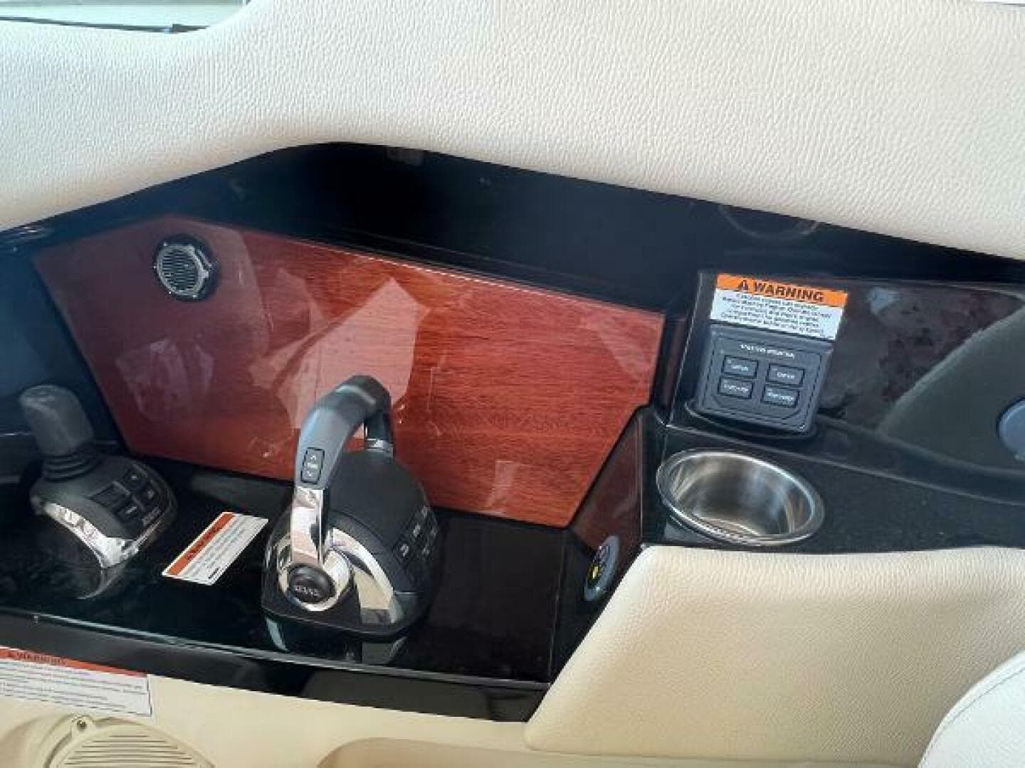 2020 Chris-Craft Launch 31 GT — photo 26