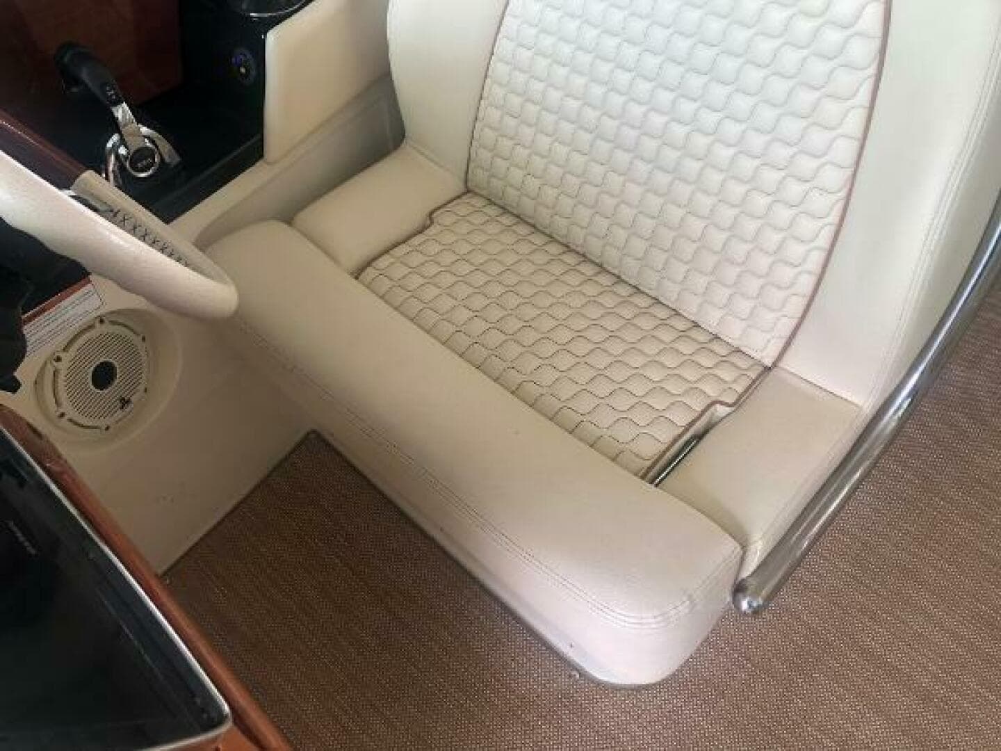 2020 Chris-Craft Launch 31 GT — photo 58