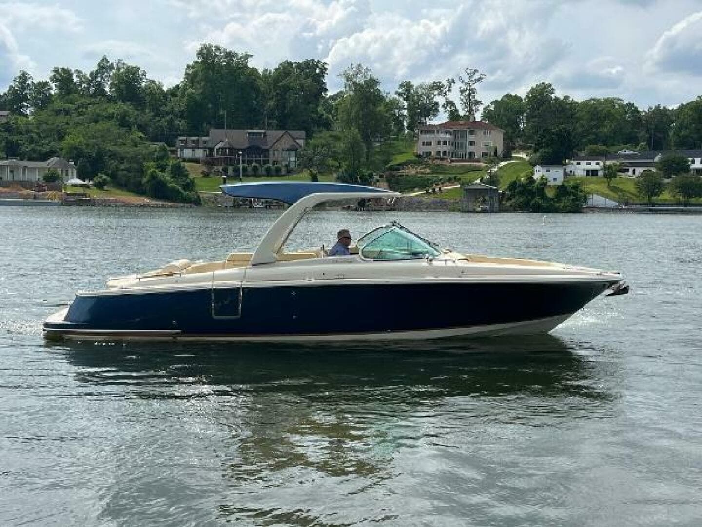 2020 Chris-Craft Launch 31 GT — photo 4