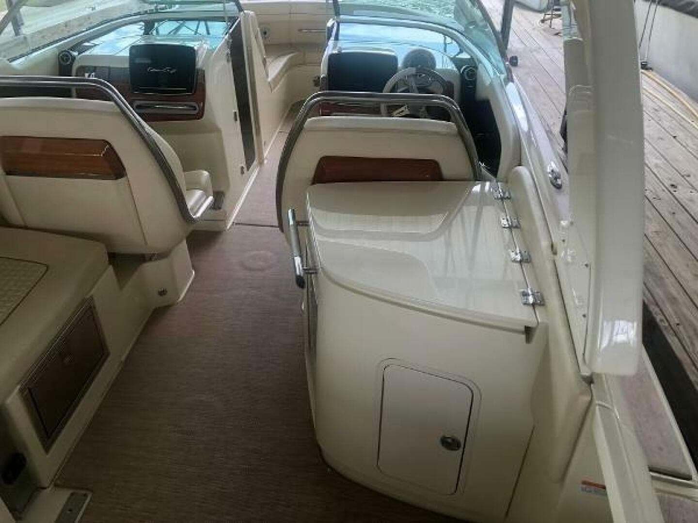 2020 Chris-Craft Launch 31 GT — photo 54