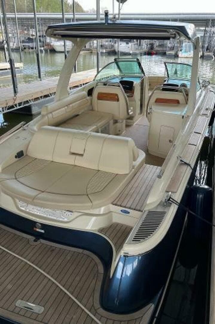 2020 Chris-Craft Launch 31 GT — photo 9