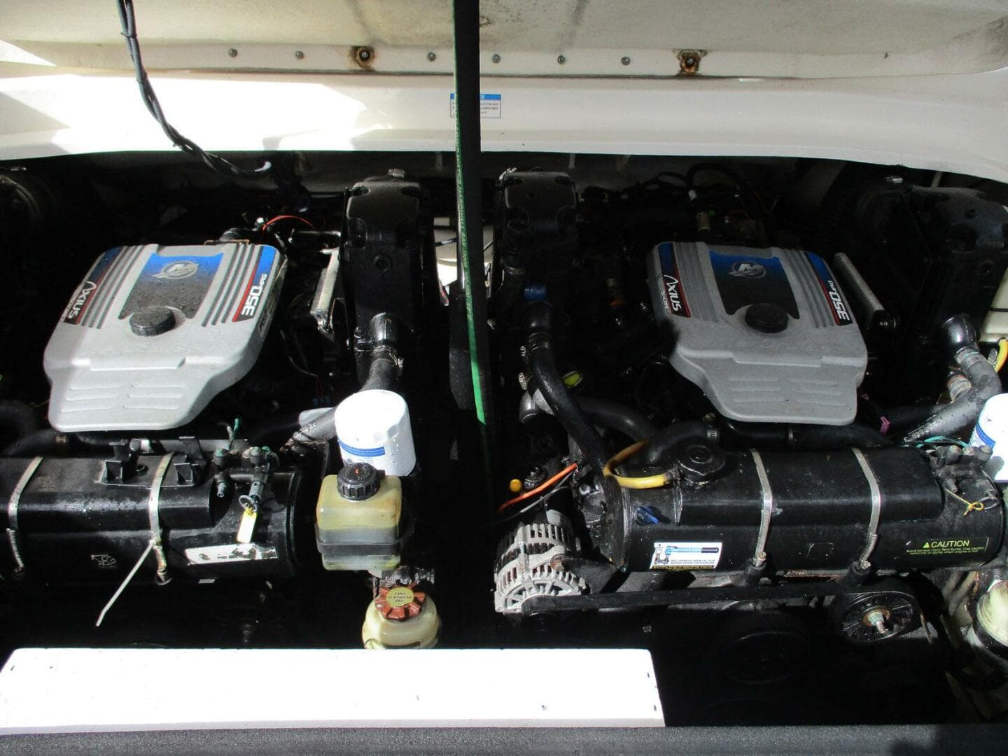 2010 Sea Ray 300 Slx — photo 6