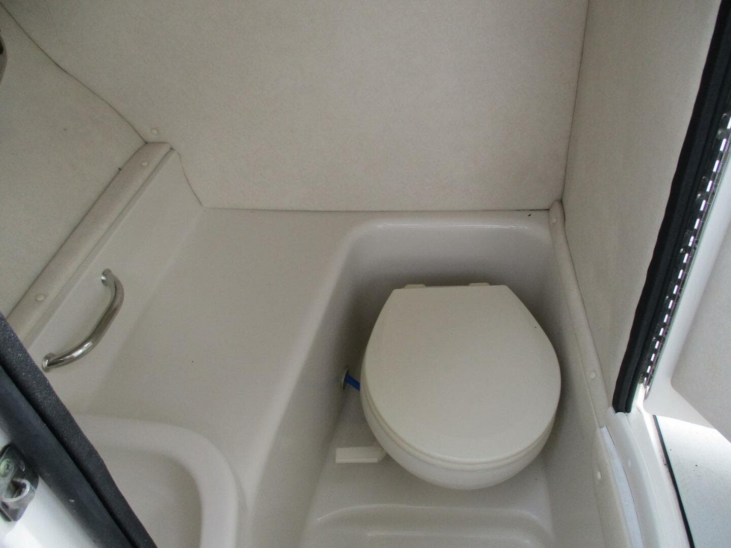 2010 Sea Ray 300 Slx — photo 4