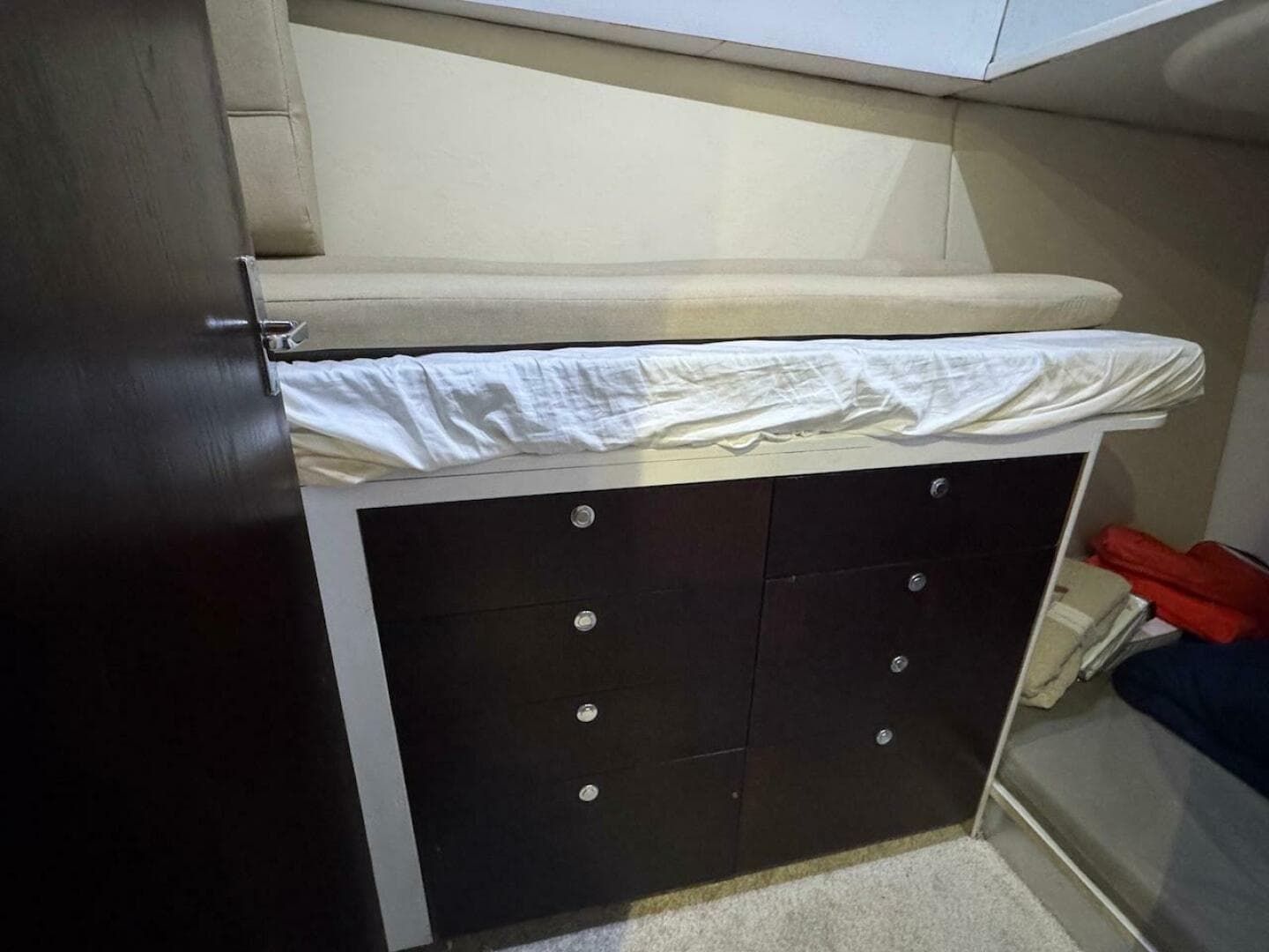 2000 Ocean Yachts 48 Convertible — photo 33