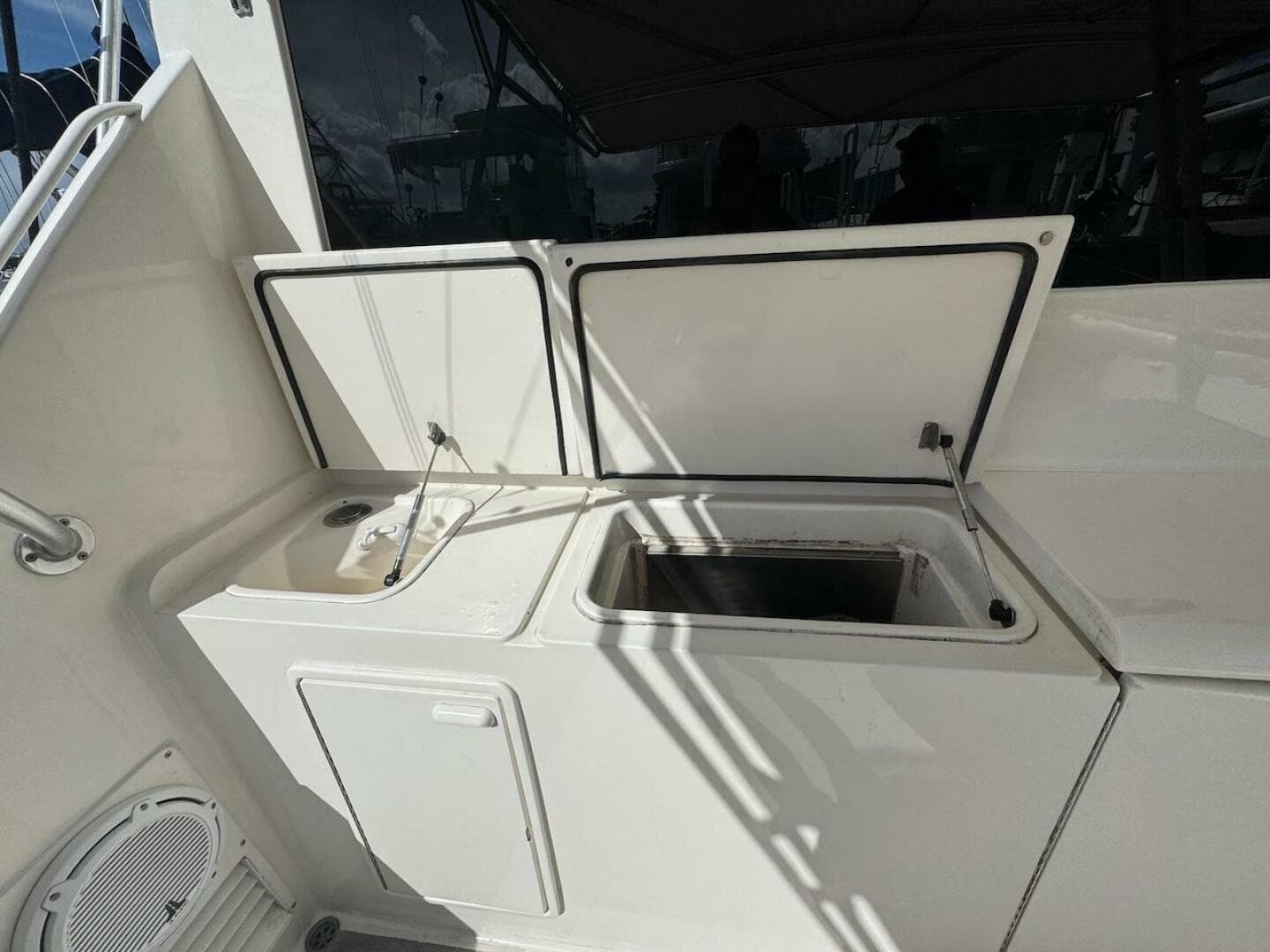 2000 Ocean Yachts 48 Convertible — photo 15