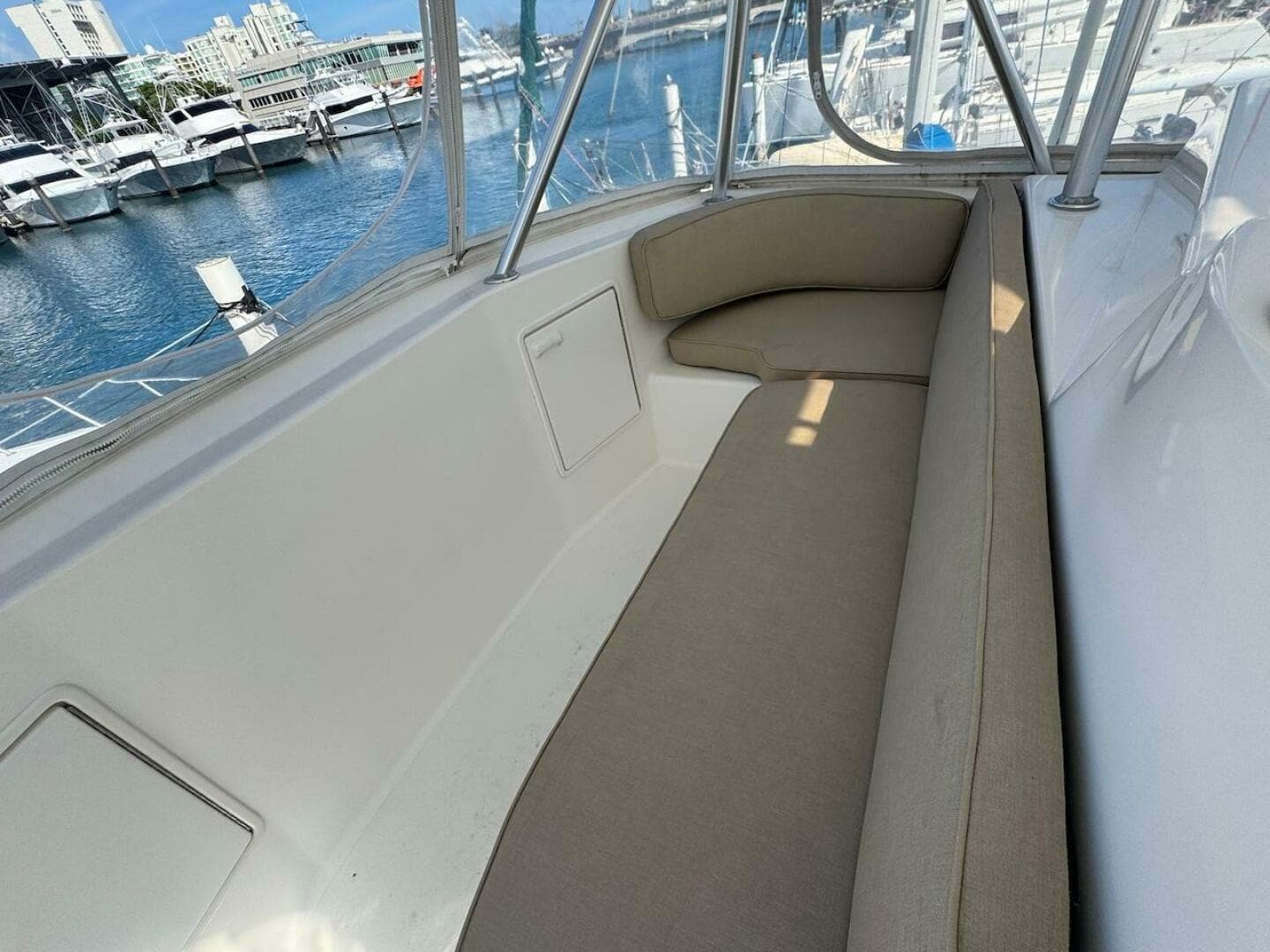 2000 Ocean Yachts 48 Convertible — photo 39