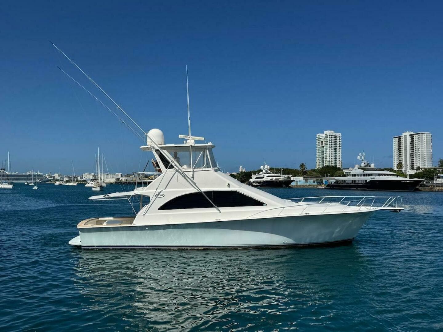 2000 Ocean Yachts 48 Convertible — photo 9