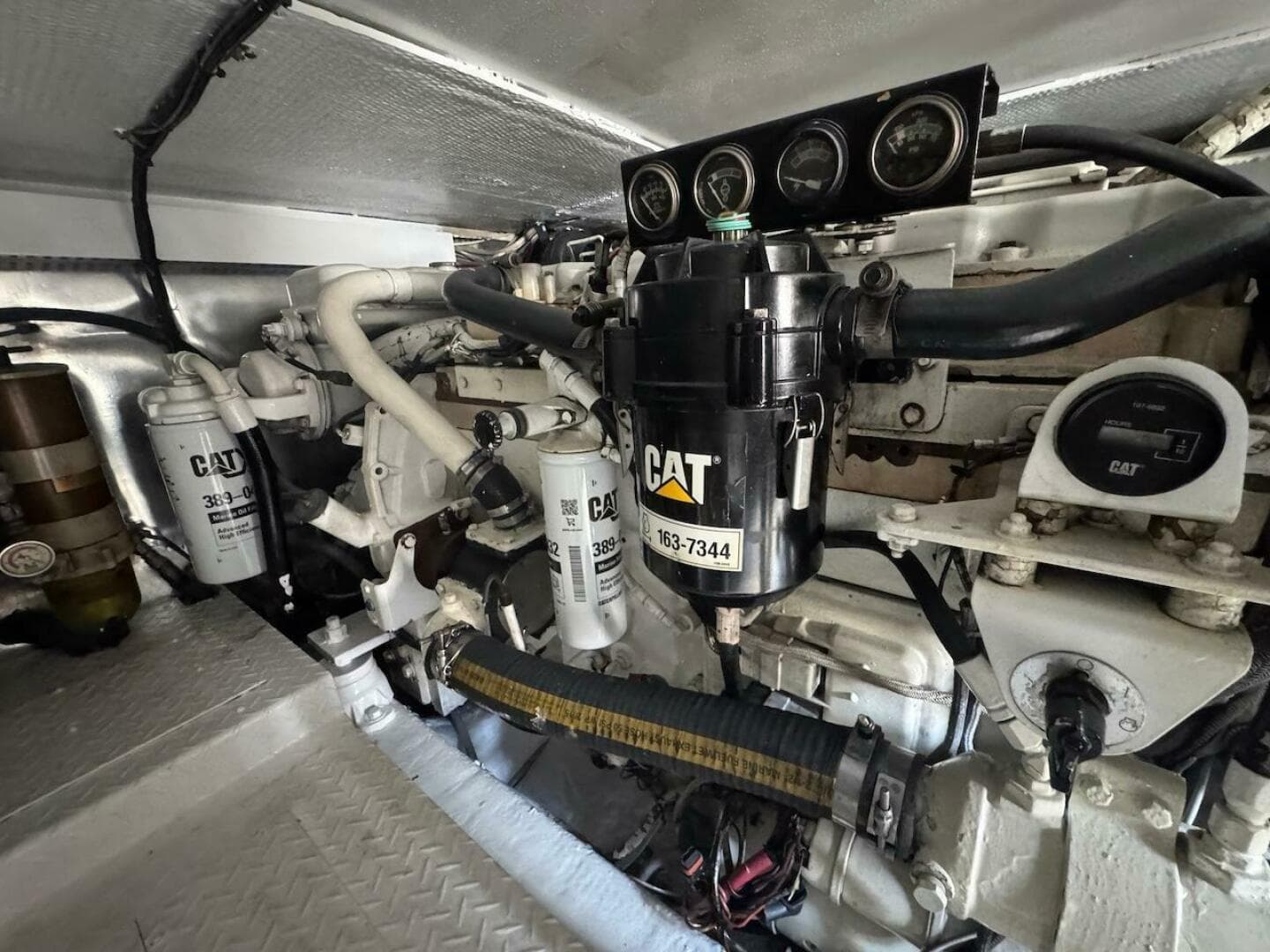 2000 Ocean Yachts 48 Convertible — photo 42