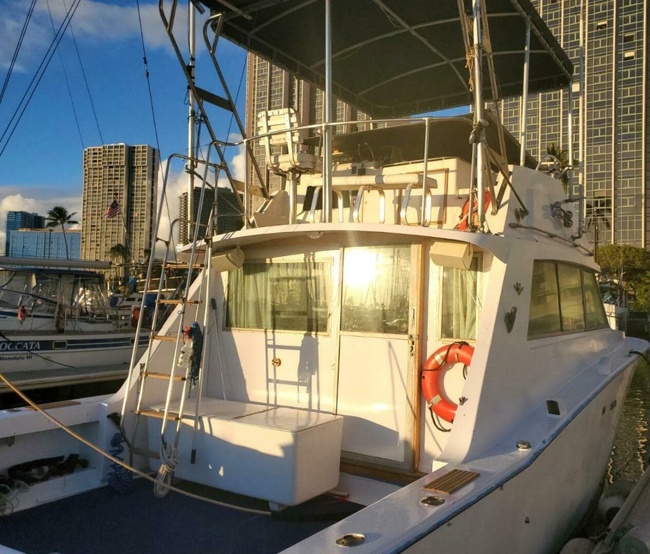 1979 Bertram 38 Convertible Sportfisher — photo 14