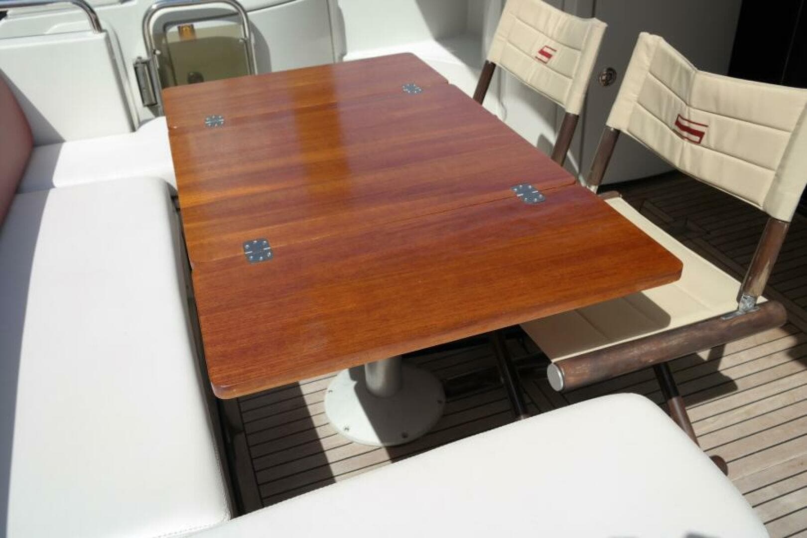 2009 Azimut 43S — photo 9