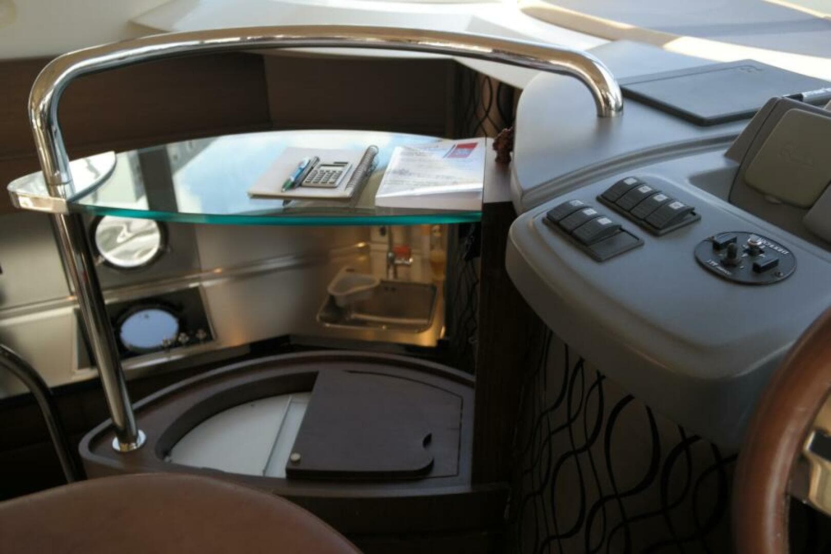 2009 Azimut 43S — photo 27