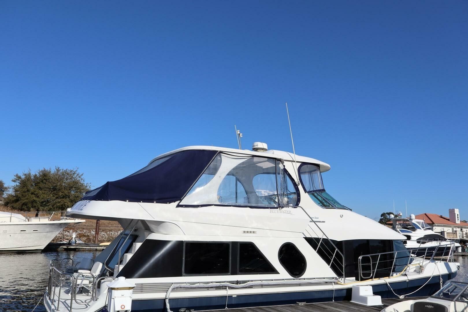 2006 Bluewater 5200 — photo 1
