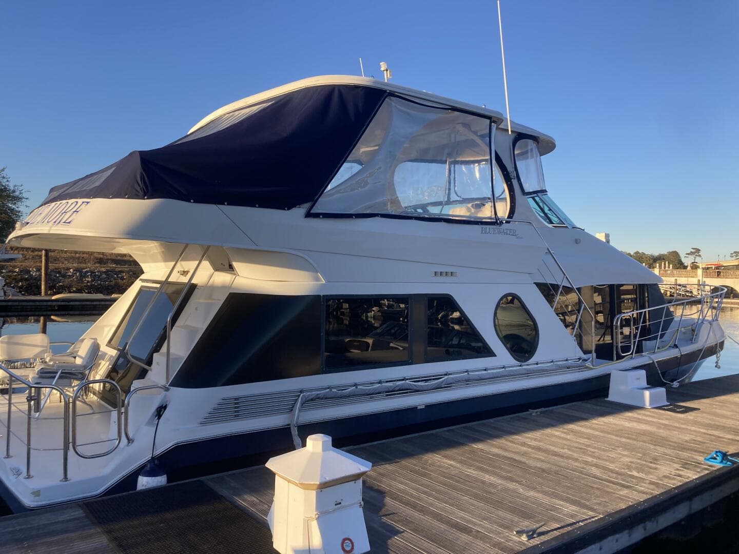 2006 Bluewater 5200 — photo 2