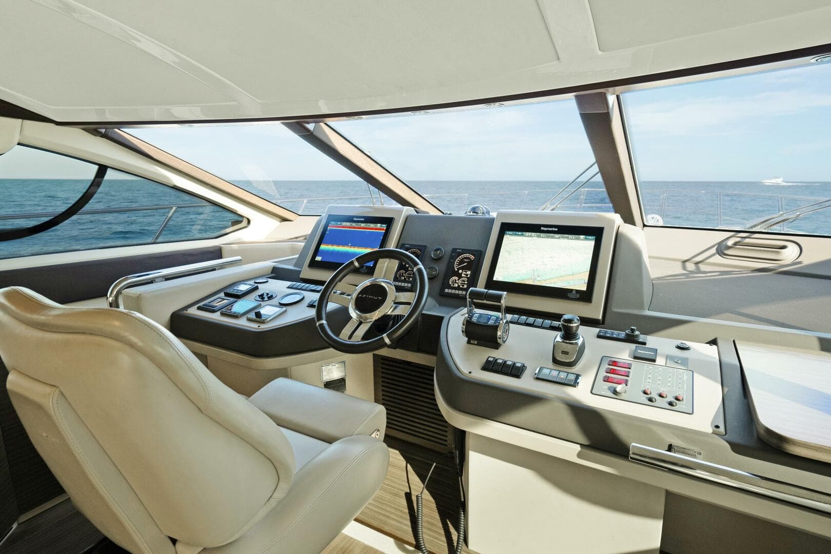 2017 Azimut 60 Fly — photo 16