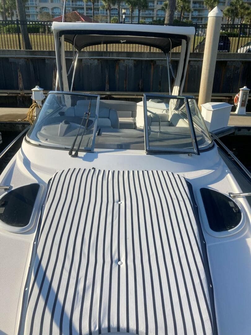 2015 Regal 28 Express — photo 22