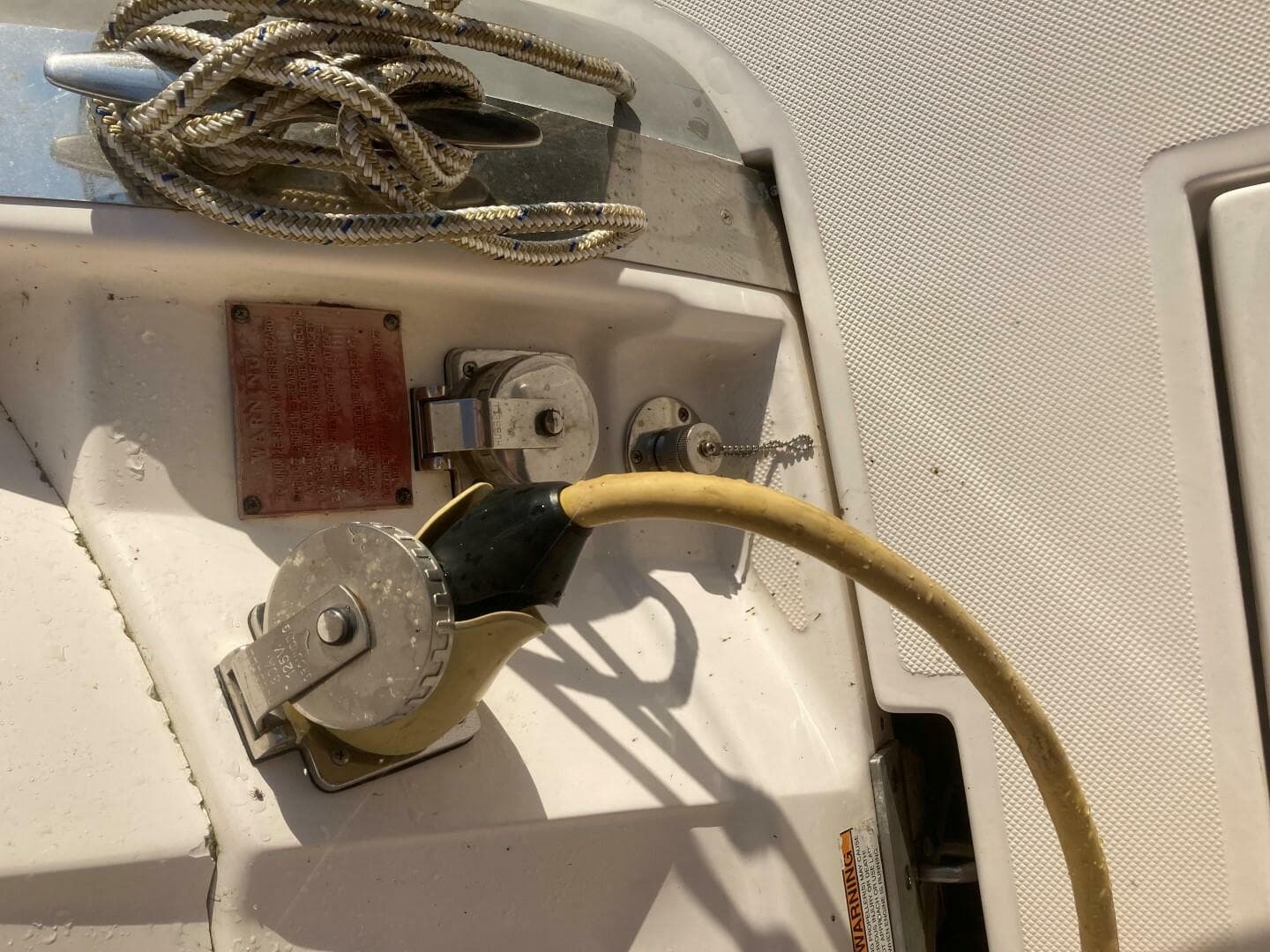 2015 Regal 28 Express — photo 23