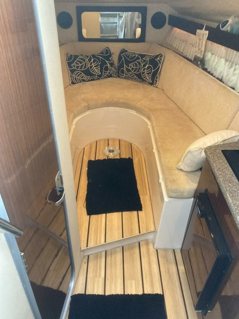 2015 Regal 28 Express — photo 31