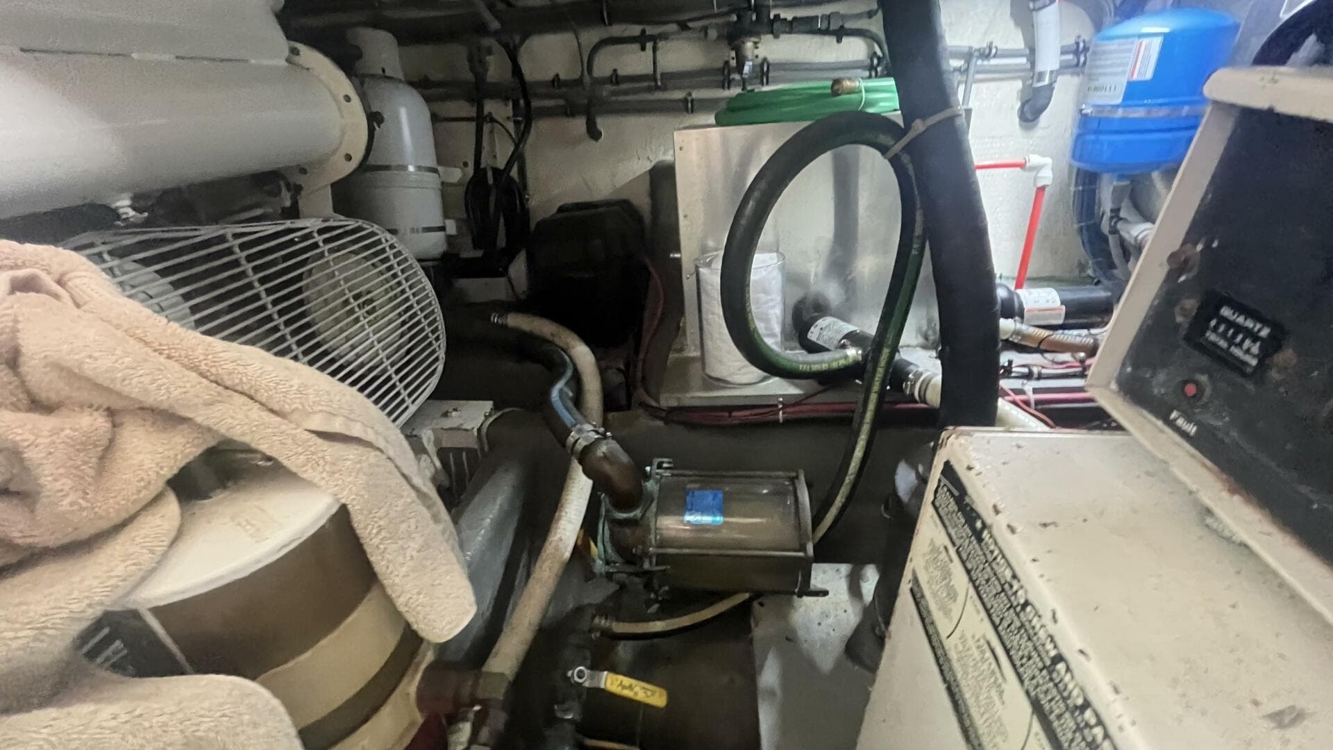 1994 Hatteras Double Cabin — photo 52