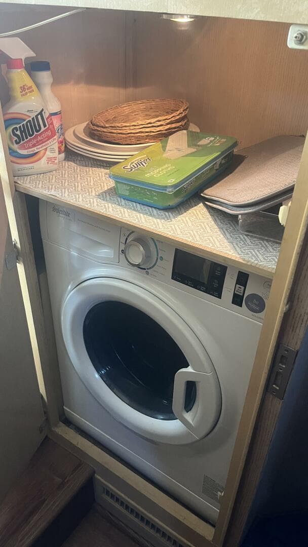 1994 Hatteras Double Cabin — photo 54