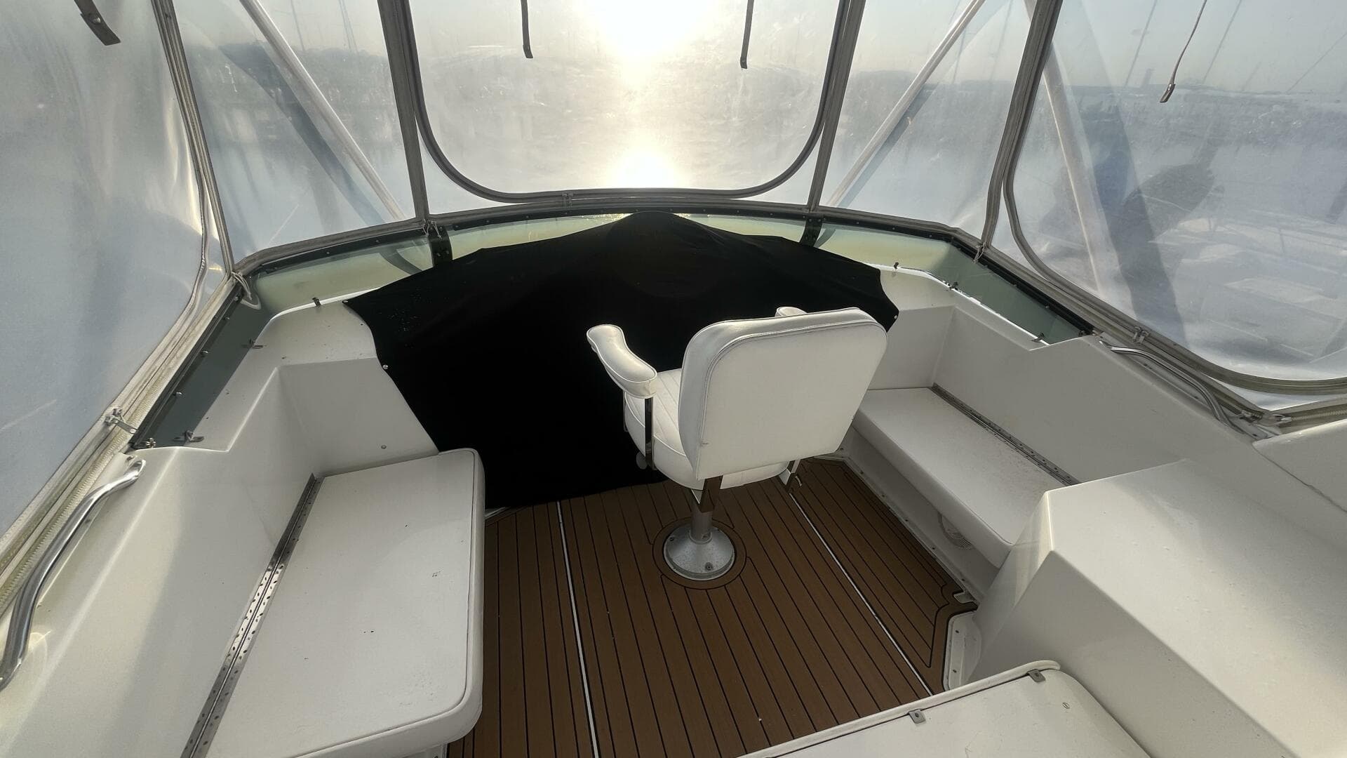 1994 Hatteras Double Cabin — photo 21