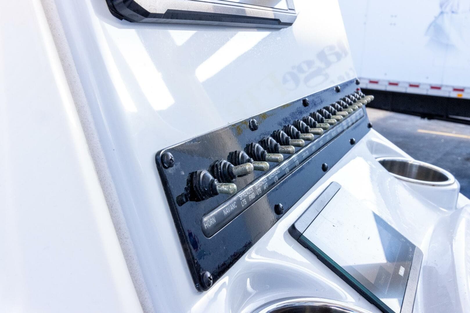 2021 Pathfinder 2400 Trs — photo 34