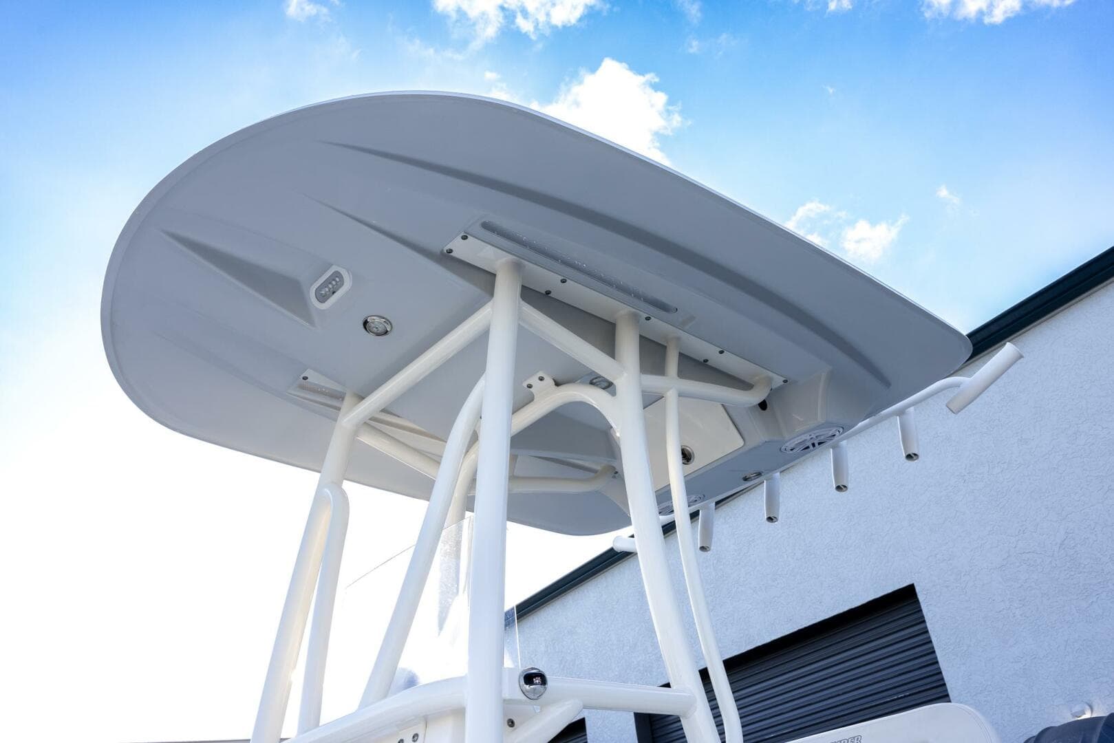 2021 Pathfinder 2400 Trs — photo 17