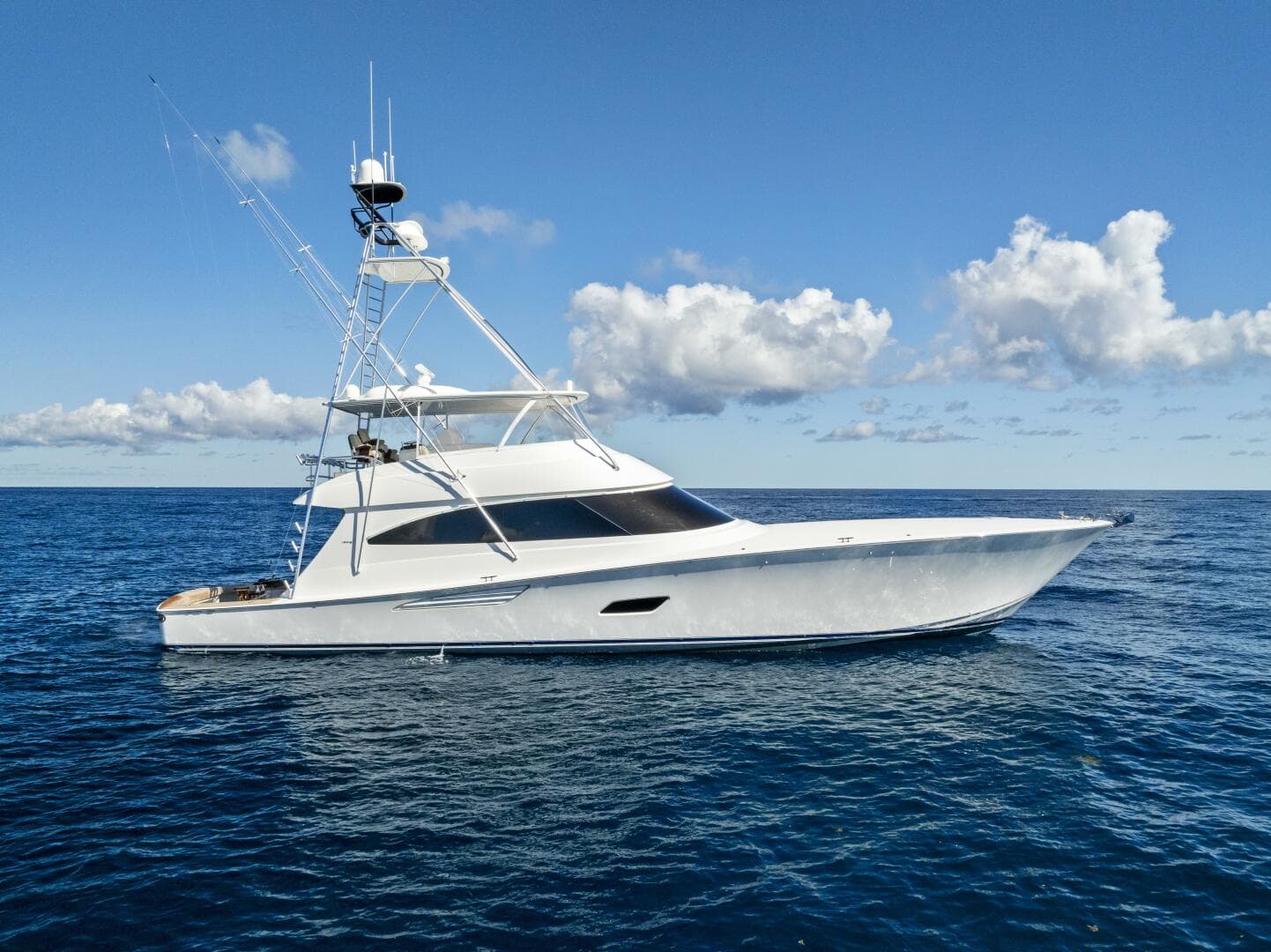 2019 Viking 80 Convertible — photo 121