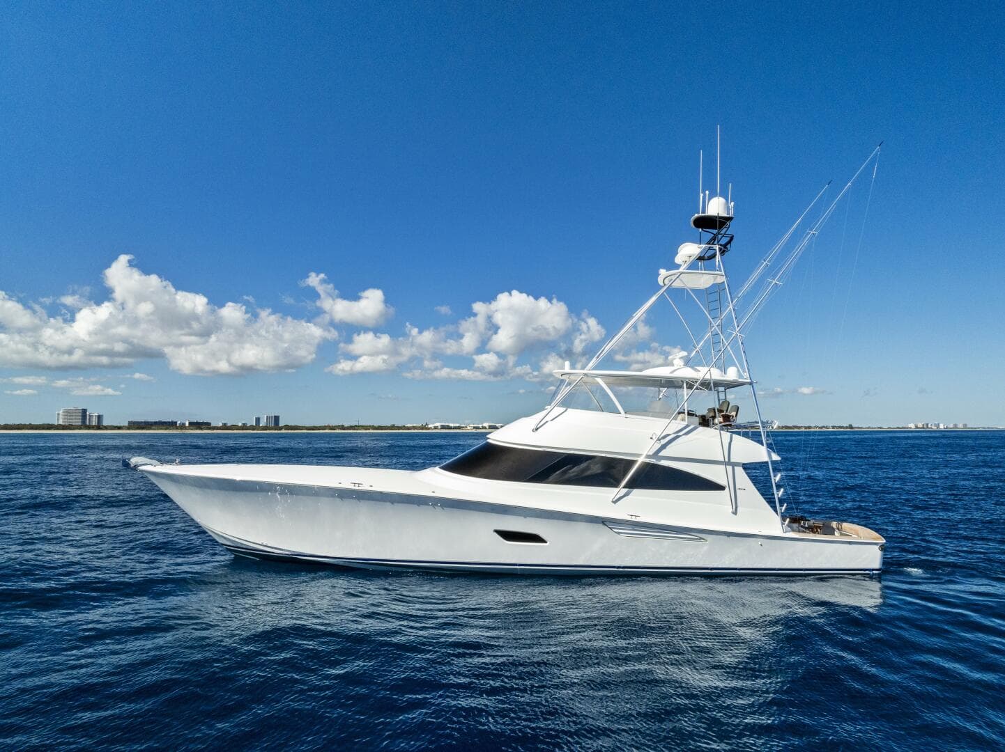 2019 Viking 80 Convertible — photo 119
