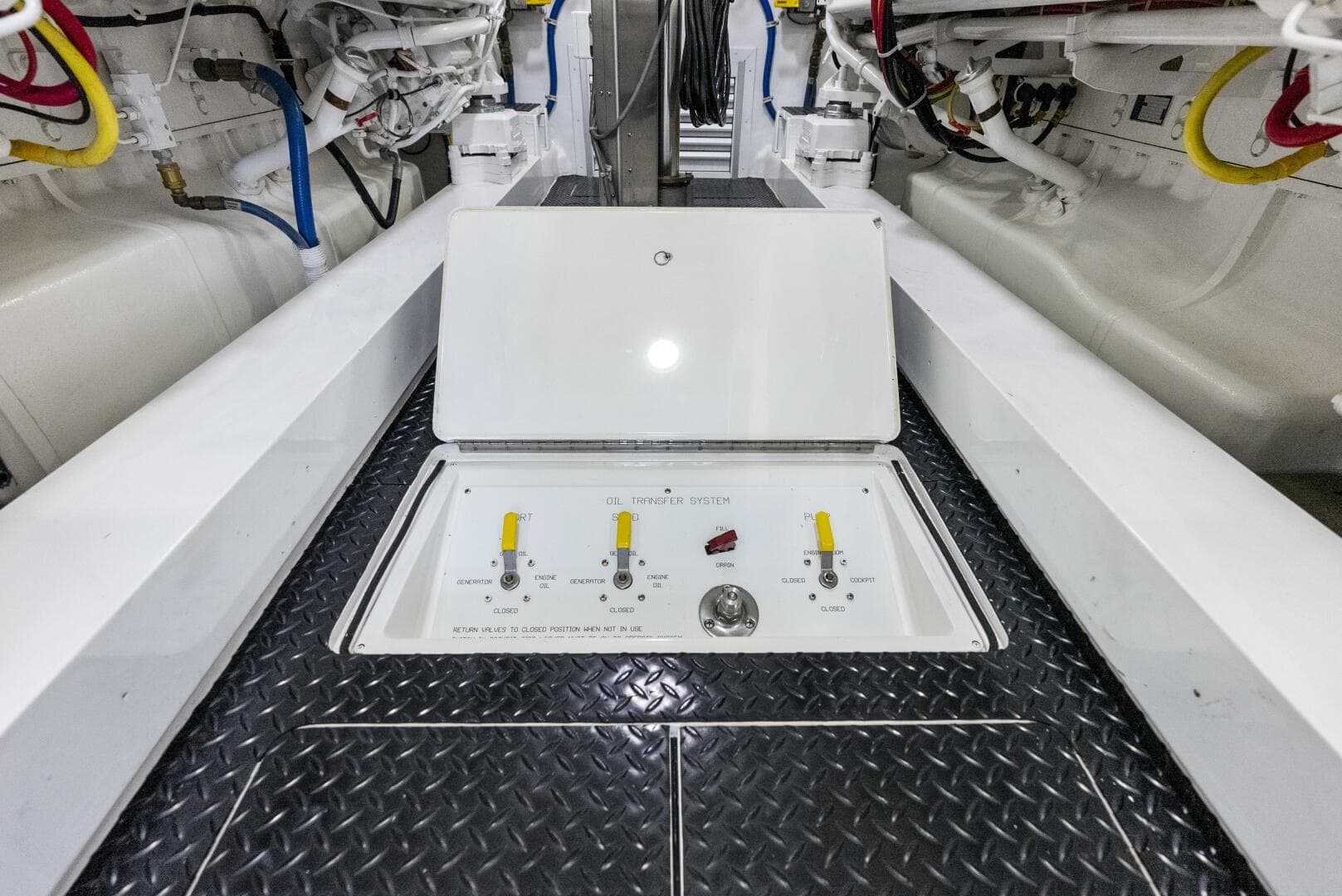 2019 Viking 80 Convertible — photo 115