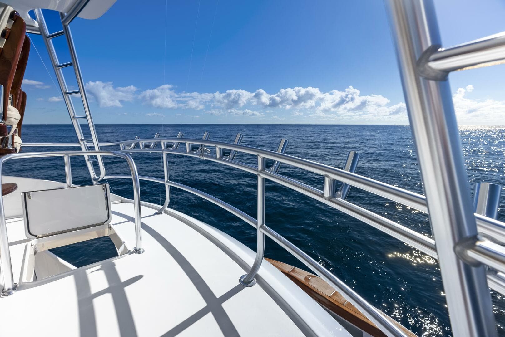 2019 Viking 80 Convertible — photo 35