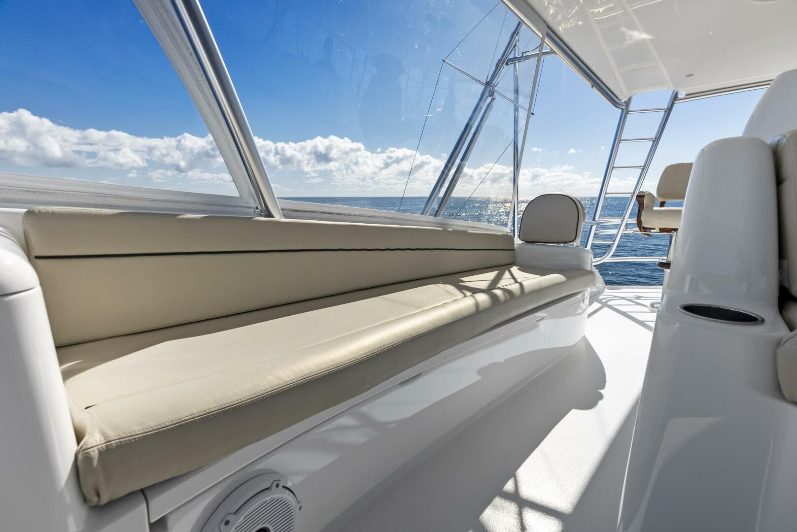 2019 Viking 80 Convertible — photo 39