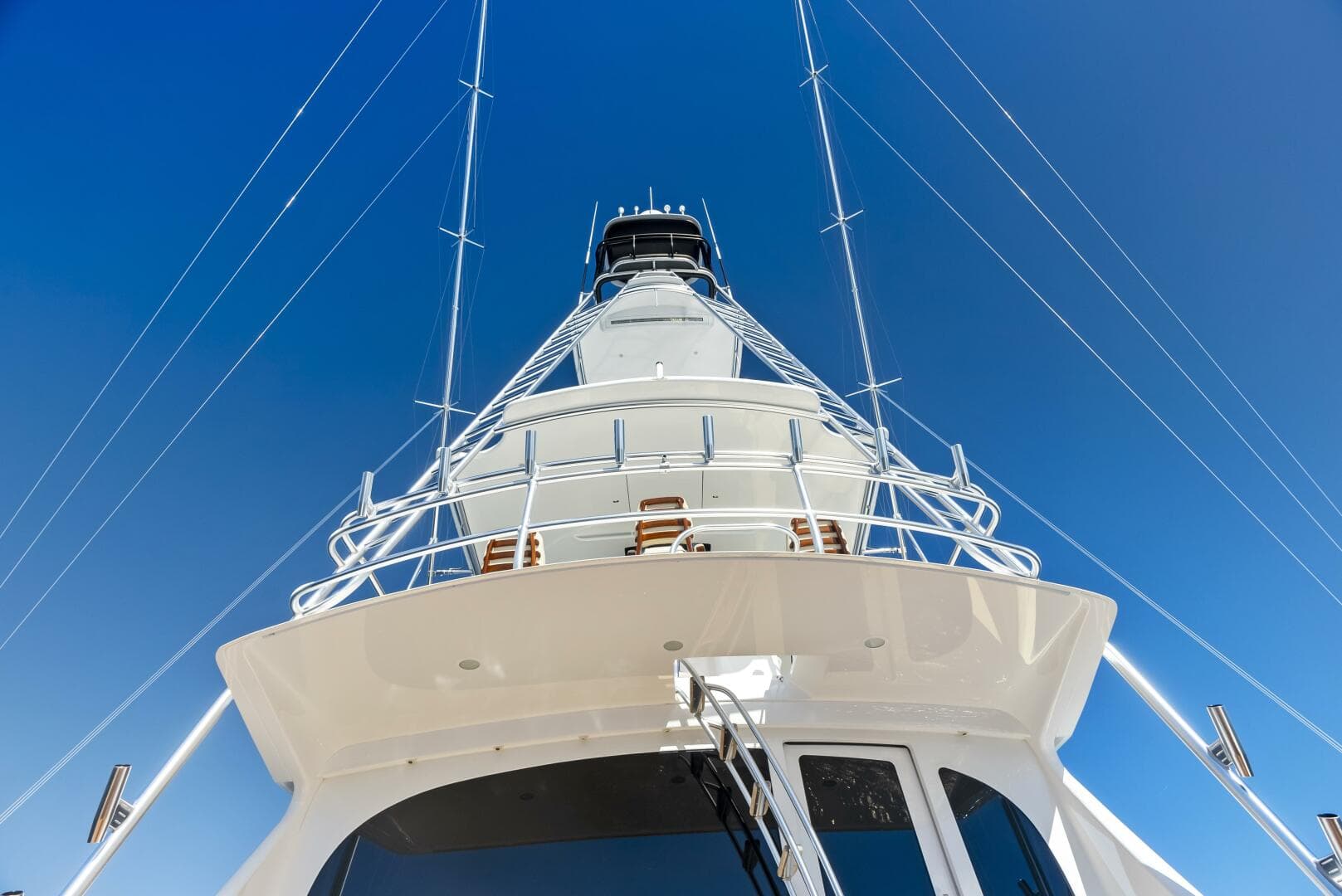 2019 Viking 80 Convertible — photo 29