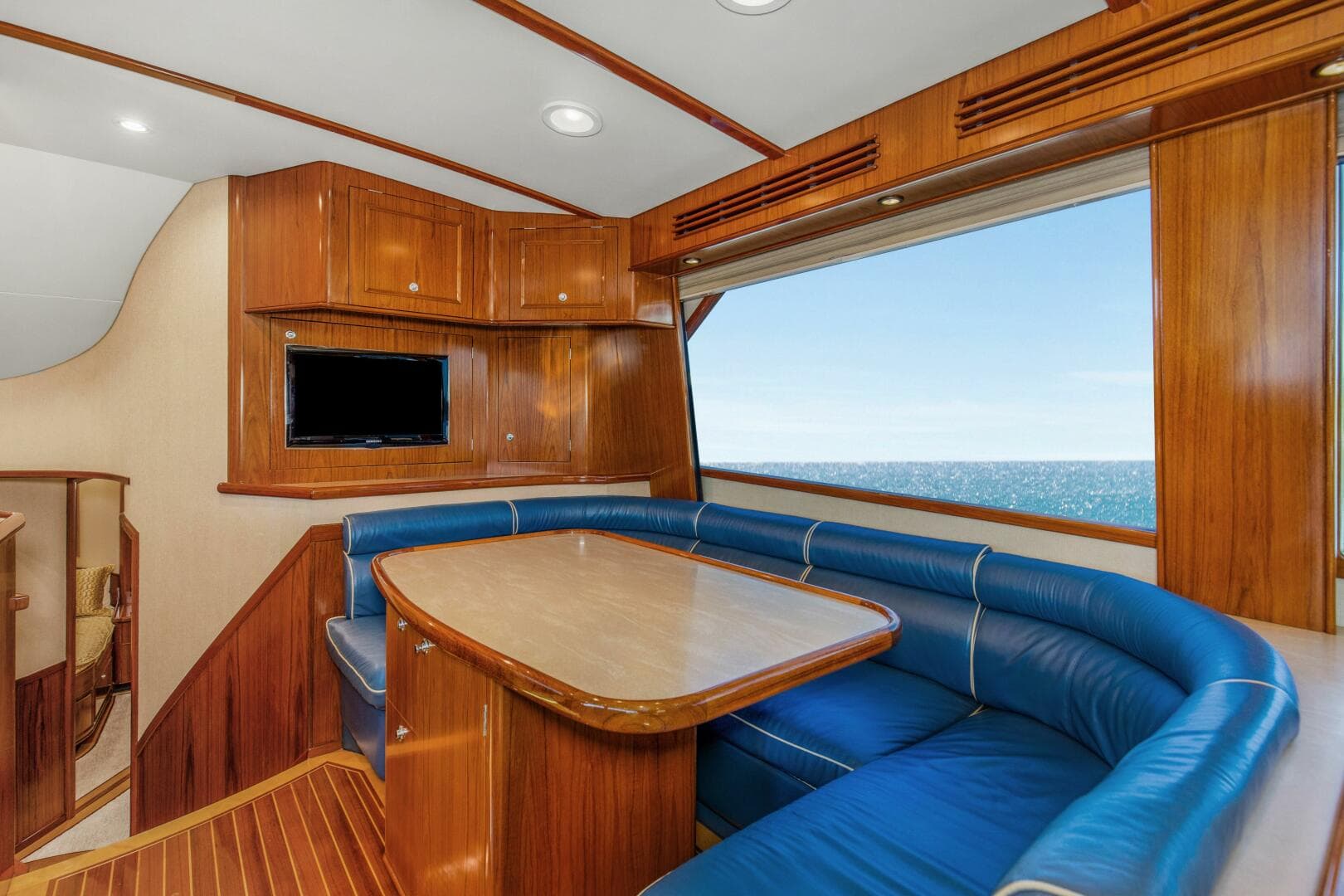 2005 Whiticar 76 Enclosed Bridge — photo 7