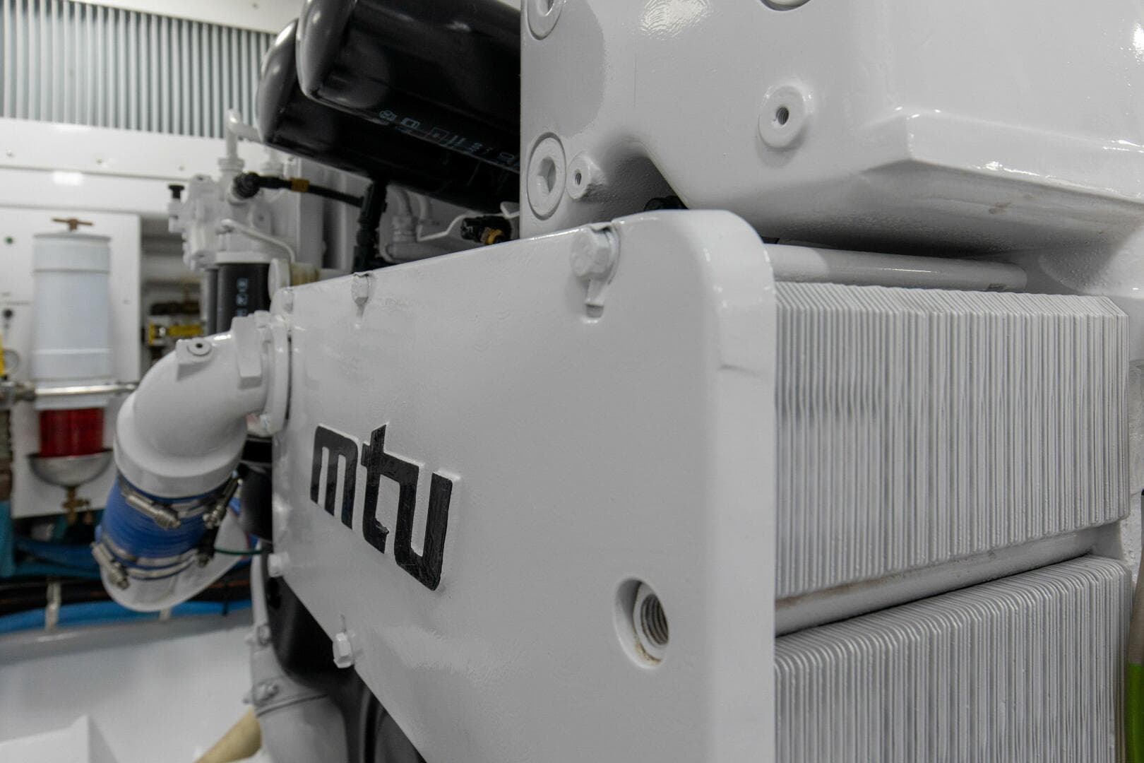 2005 Whiticar 76 Enclosed Bridge — photo 64