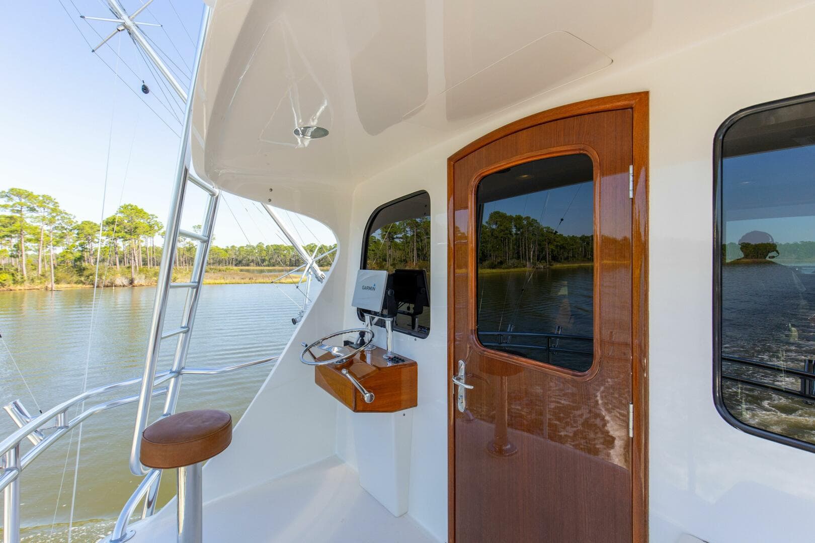 2005 Whiticar 76 Enclosed Bridge — photo 48