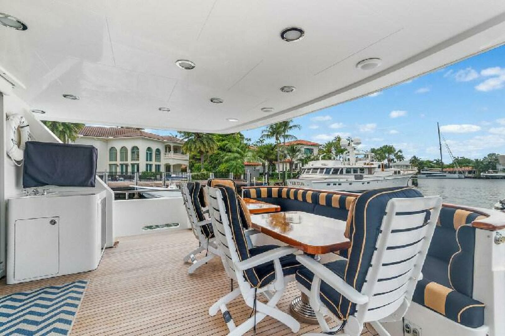 2006 Paragon Cockpit — photo 2