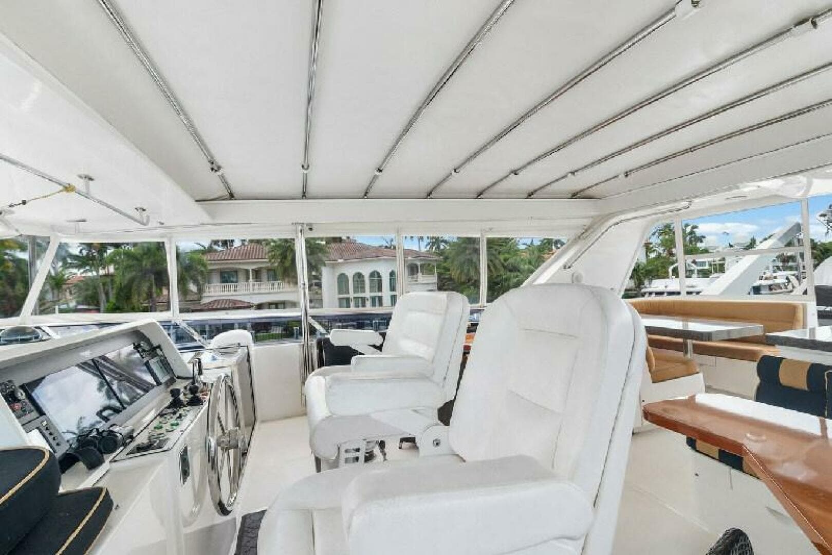 2006 Paragon Cockpit — photo 23