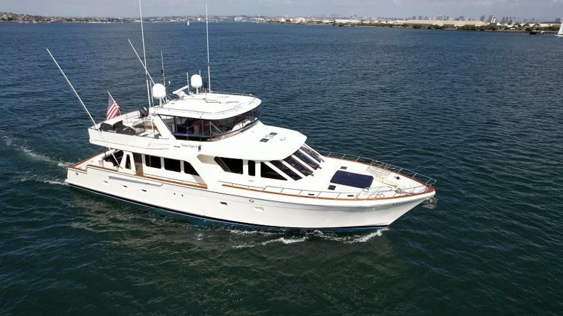 2005 Offshore Yachts — photo 2